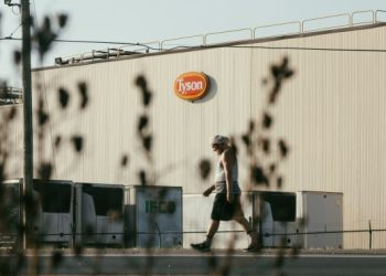 “Woes of the Ozarks: Tyson Plant Closings Trigger Economic Reflection