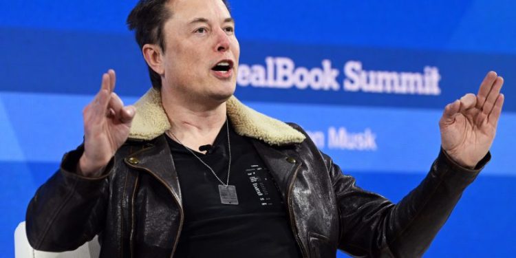 “Elon Musk Unleashes Fiery Rant Subverting Advertisers Who Boycott X