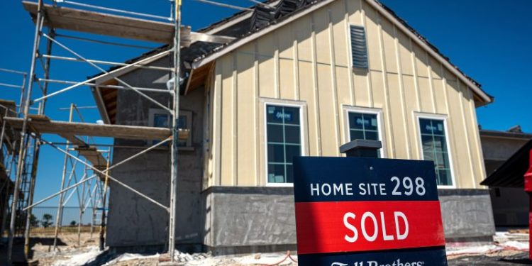 “Thawing Housing Market: Rates Dip, Listings Inch Up!