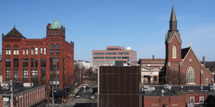“NH City Quadruples Chipmaking for Fighter Jet Power-Up!