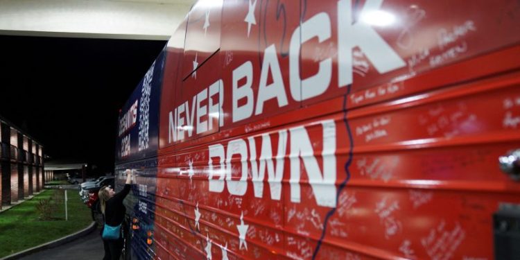 Revamped Title: Disruptive Turmoil at Pro-DeSantis Super PAC – CEO Sacked!