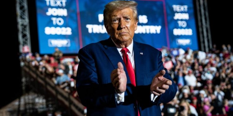 “Michigan Poll: Trump’s Lead Over GOP Rivals is a ‘Gigantic’ 4 to 1!