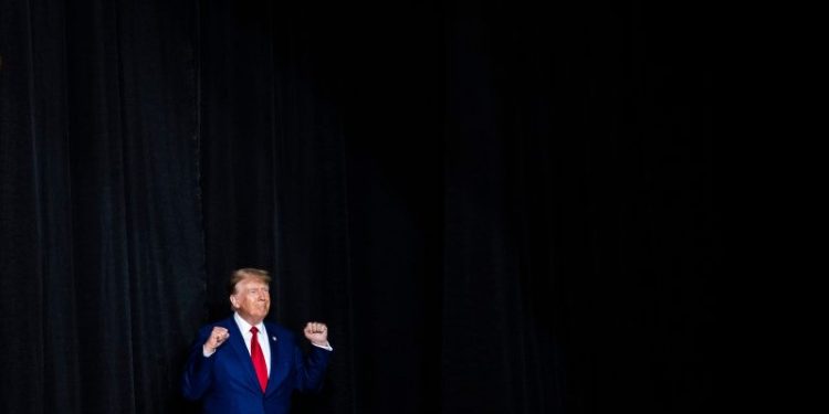 “Trump Takes Fight to Maine: Challenges Primary Ballot Ban